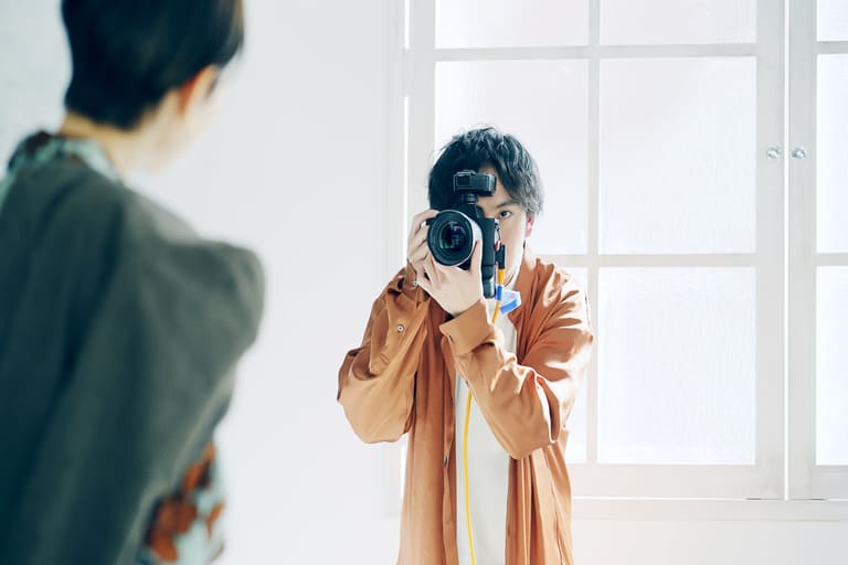 芸能人をCM起用するには？